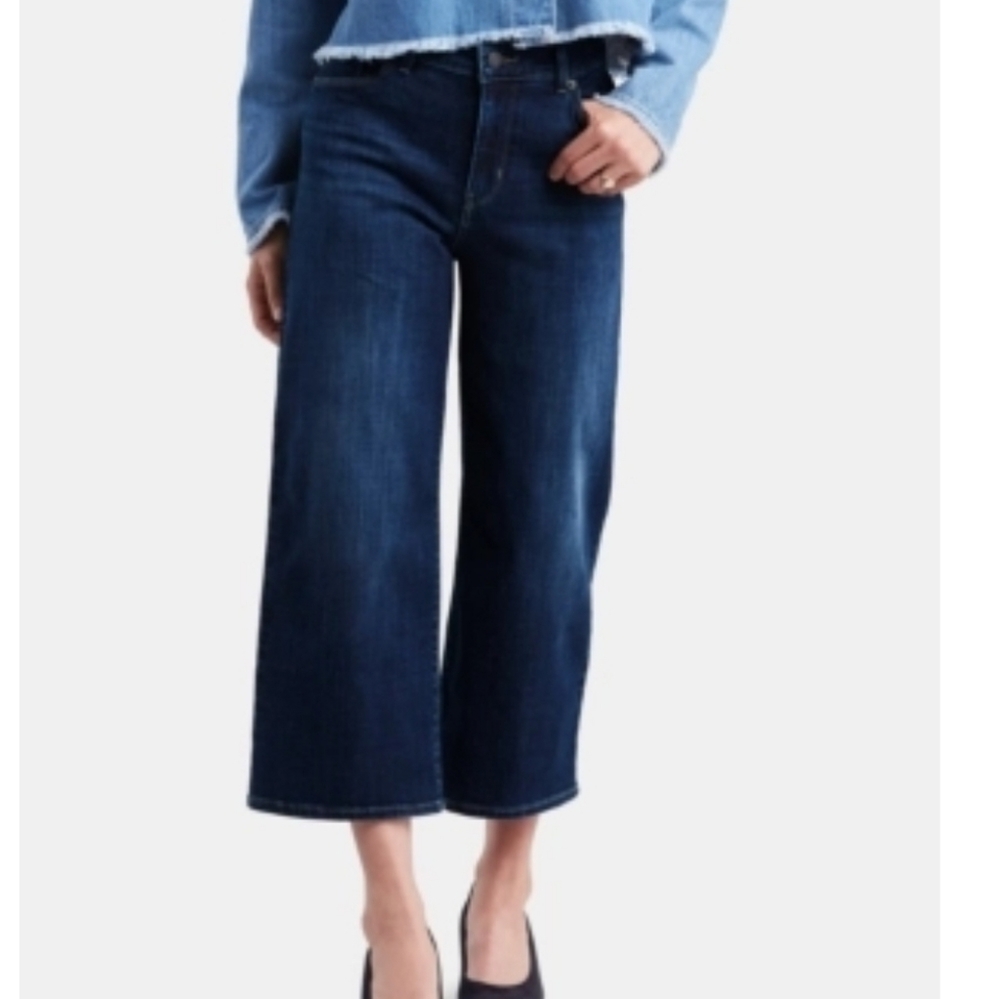 Levi's Cropped Wide-Leg Jeans